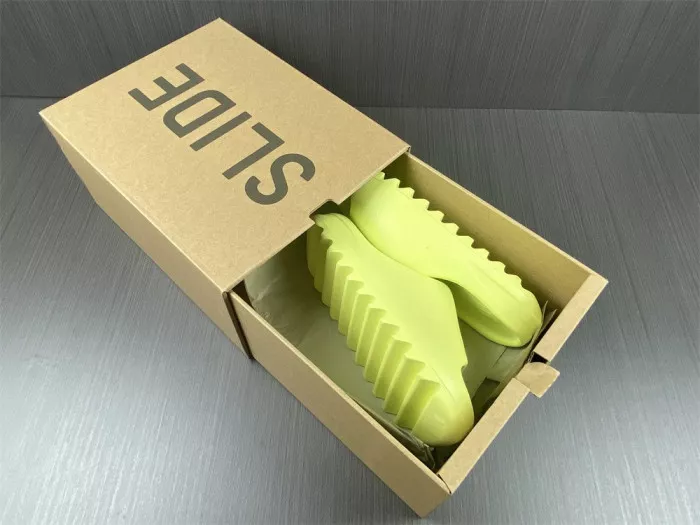 Kicktheory Adidas Yeezy Slide Green GX6138 0121