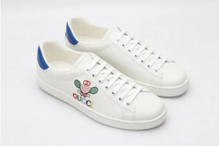 Kick Theory GUCC ACE EMBROIDERED LOW-TOP SNEAKER 603696 AY070 9096 0124