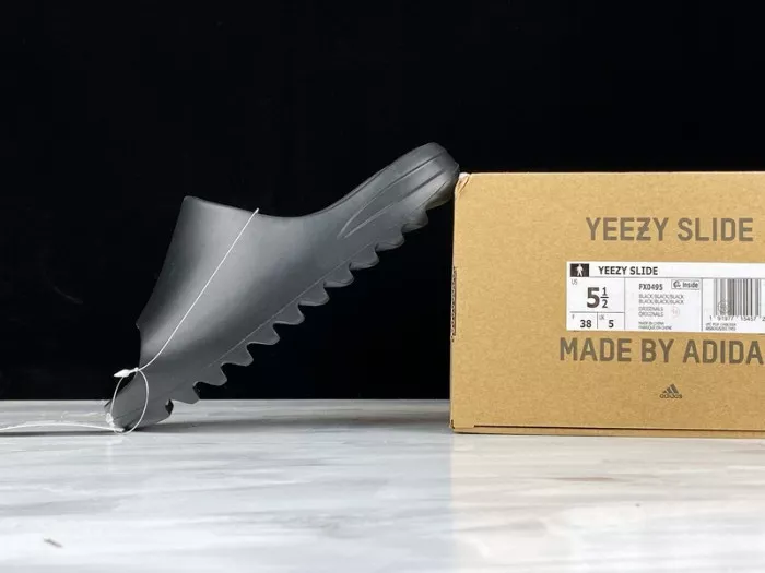 Kicktheory Adidas Yeezy Slide Black FX0495 0121