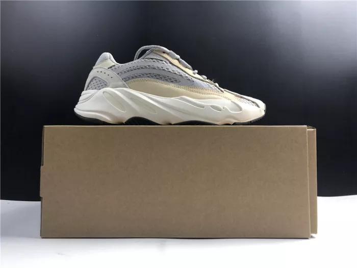 Kicktheory Adidas Yeezy Boost 700 V2 Cream Cream GY7924 0118