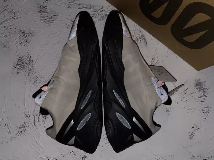 Kicktheory Adidas Yeezy Boost 700 MNVN Bone FY3729 0121