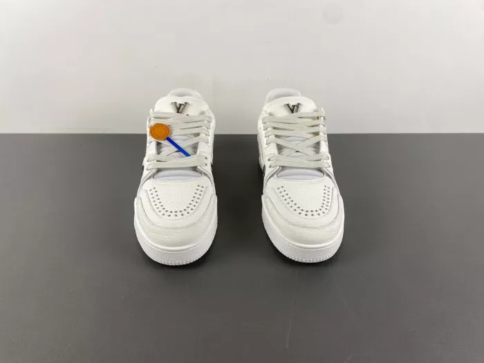 LV TRAINER SNEAKER 24121002 0114