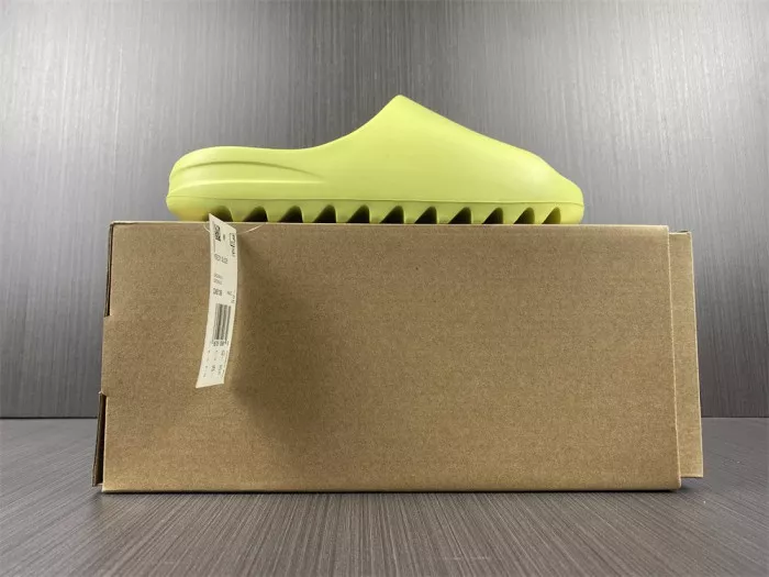 Kicktheory Adidas Yeezy Slide Green GX6138 0121