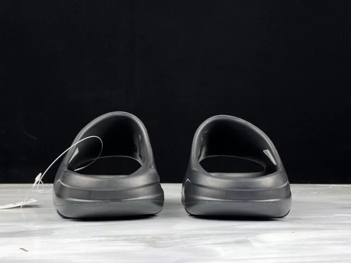 Kicktheory Adidas Yeezy Slide Black FX0495 0121