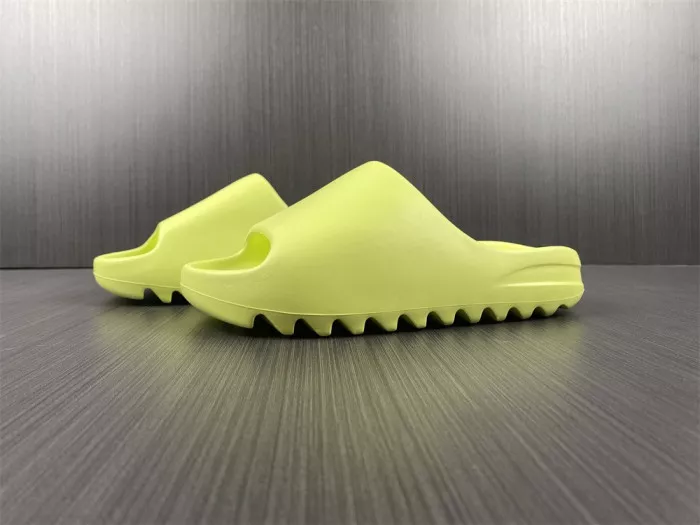 Kicktheory Adidas Yeezy Slide Green GX6138 0121