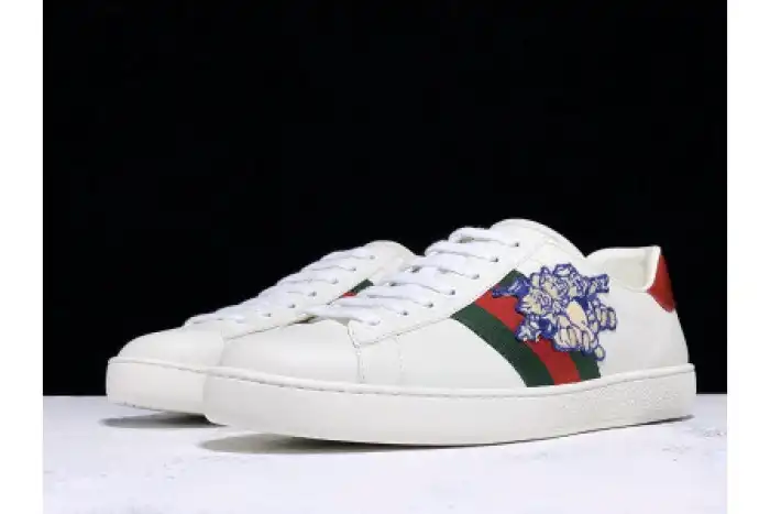 Kicktheory GUCC ACE EMBROIDERED LOW-TOP SNEAKER 0124