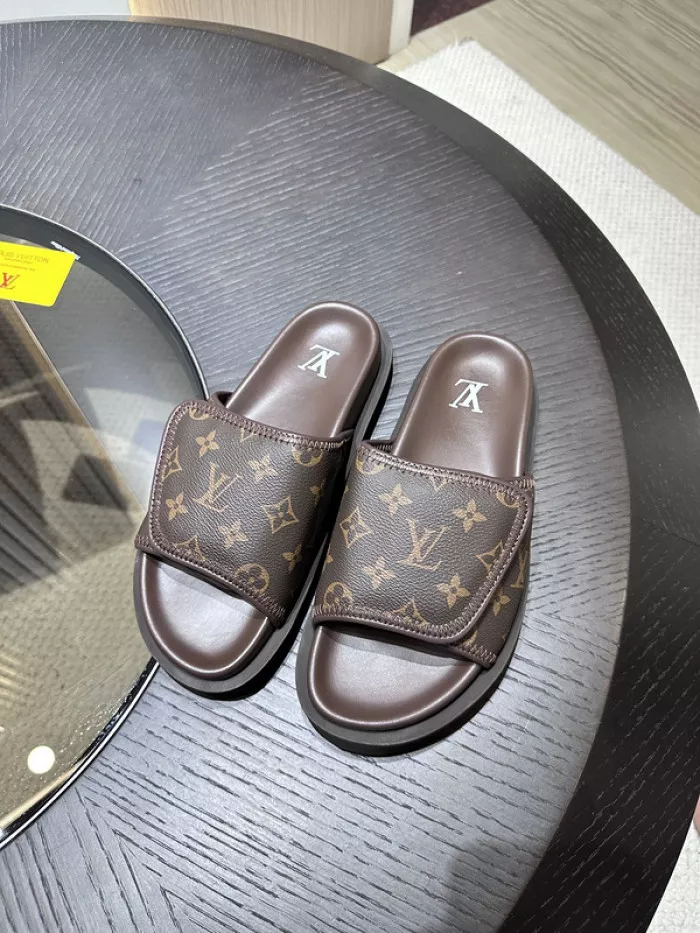 LV Miami Mule 24052701 0114