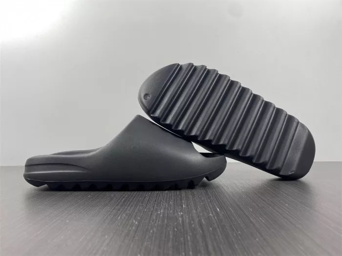 Kick Theory Adidas Yeezy Slide Onyx HQ6448 0118