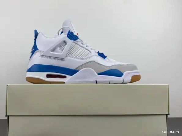 Kicktheory SB DR5415-104 Jordan Retro 4 0212