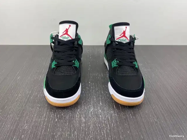 Kicktheory Retro SB DR5415-030 Jordan 4 0210