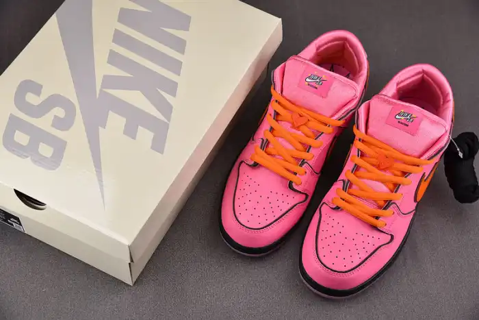 Kick Theory The Powerpuff Girls x Nike SB Dunk Low Blossom FD2631-600 0204