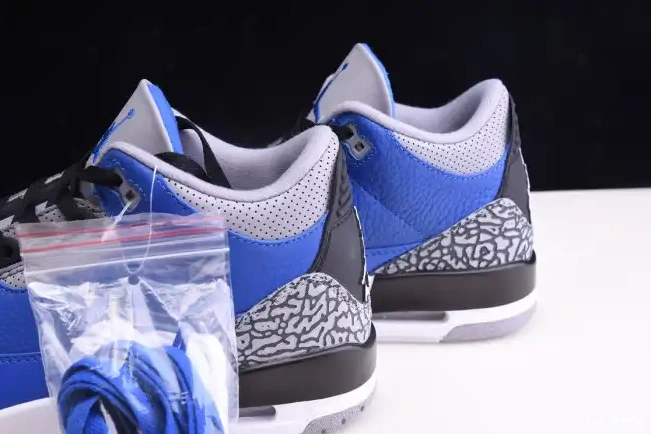 Kicktheory - 3 Royal' 400 Air Retro 'Varsity Jordan CT8532 0217