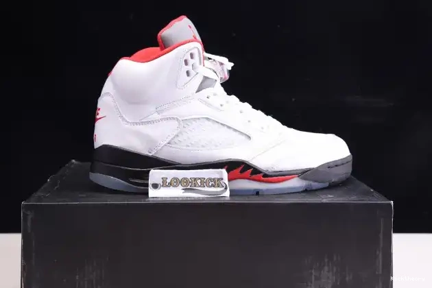 Kicktheory Retro Fire Air Red Jordan DA1911-102 Tongue 5 (2020) Silver 0225