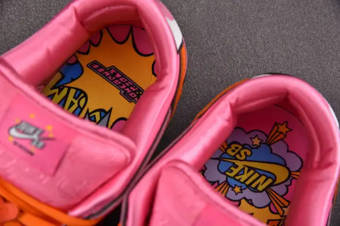 Kick Theory The Powerpuff Girls x Nike SB Dunk Low Blossom FD2631-600 0204