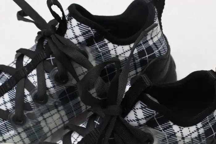 Kick Theory DR-CONNECT BLACK PLAID 0201