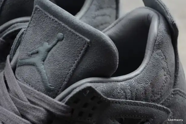 Kicktheory Cool 930155-003 x Air Jordan 4 Grey KAWS 0222